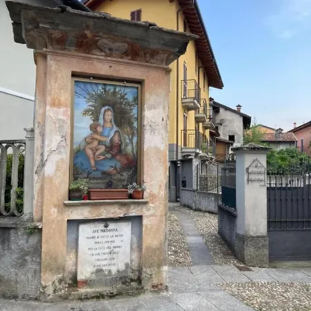 Residenza Silvana A Cielo On The Ground Floor With Parking Appartement Verbania