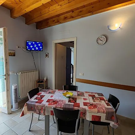 Residenza Silvana A Cielo On The Ground Floor With Parking アパート *