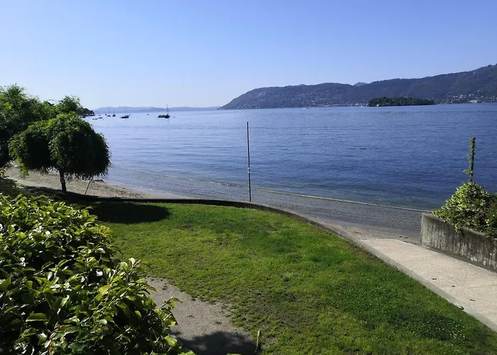 Residenza Silvana A Cielo On The Ground Floor With Parking * Βερμπάνια