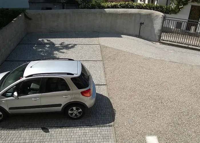 Residenza Silvana A Cielo On The Ground Floor With Parking アパート